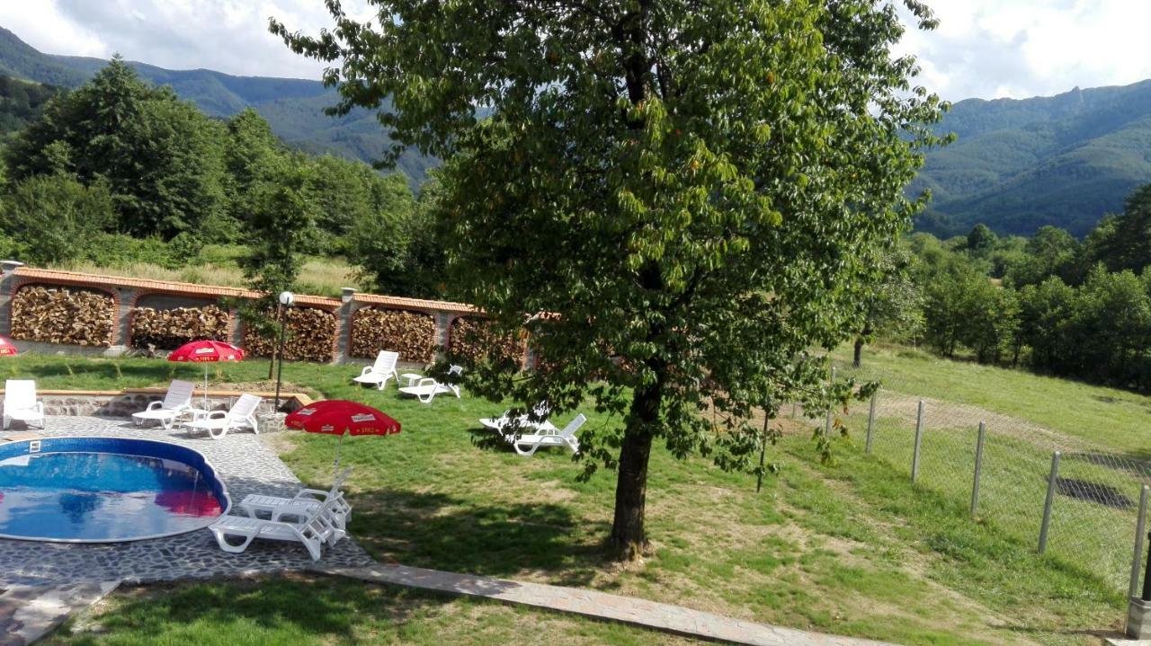 Комплекс Тянкови Къщи Varshets  Esterno foto